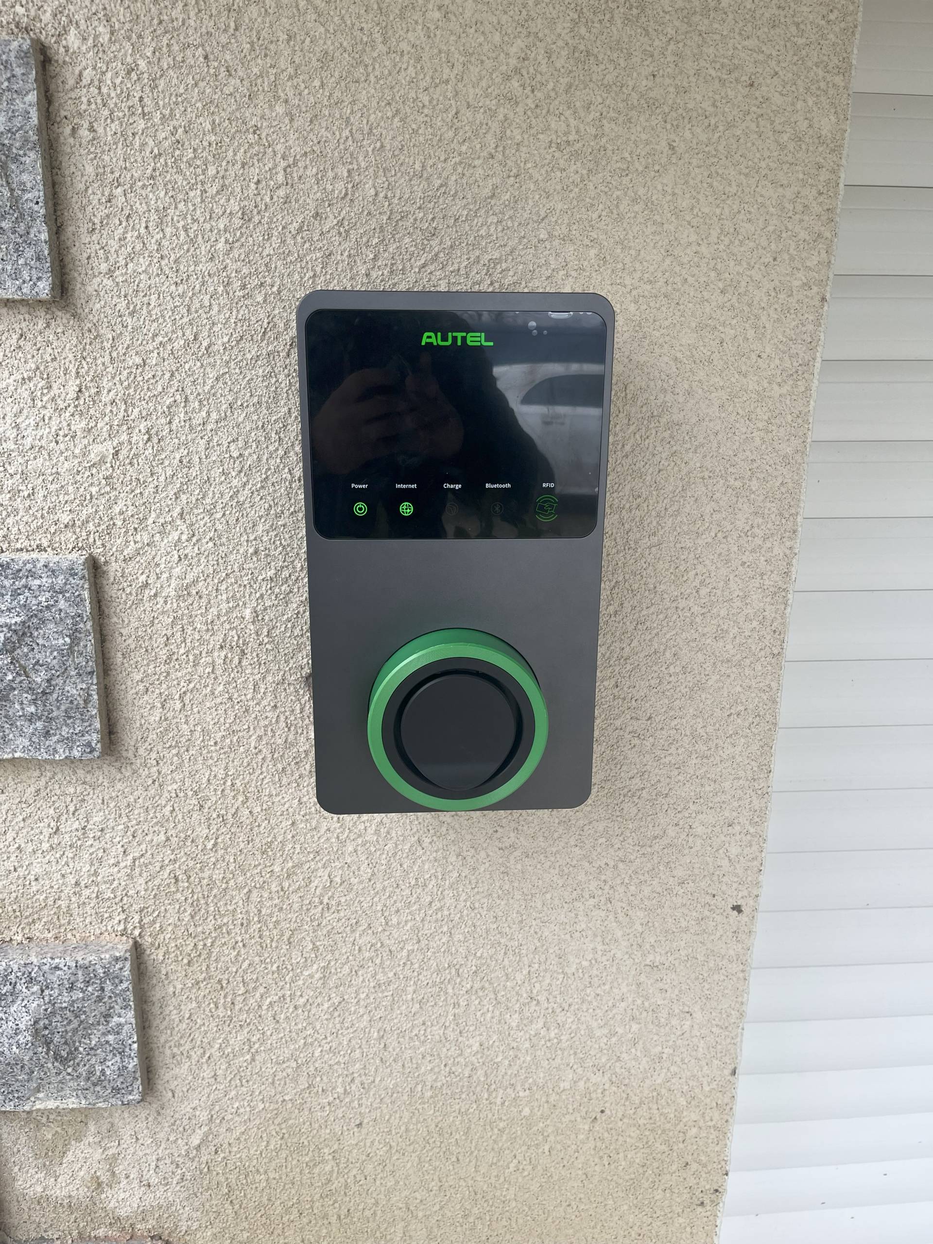 Installation borne de recharge véhicule électrique